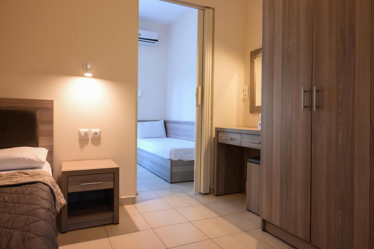 Priona Rooms ปาราเลีย สโกทินิส ภายนอก รูปภาพ